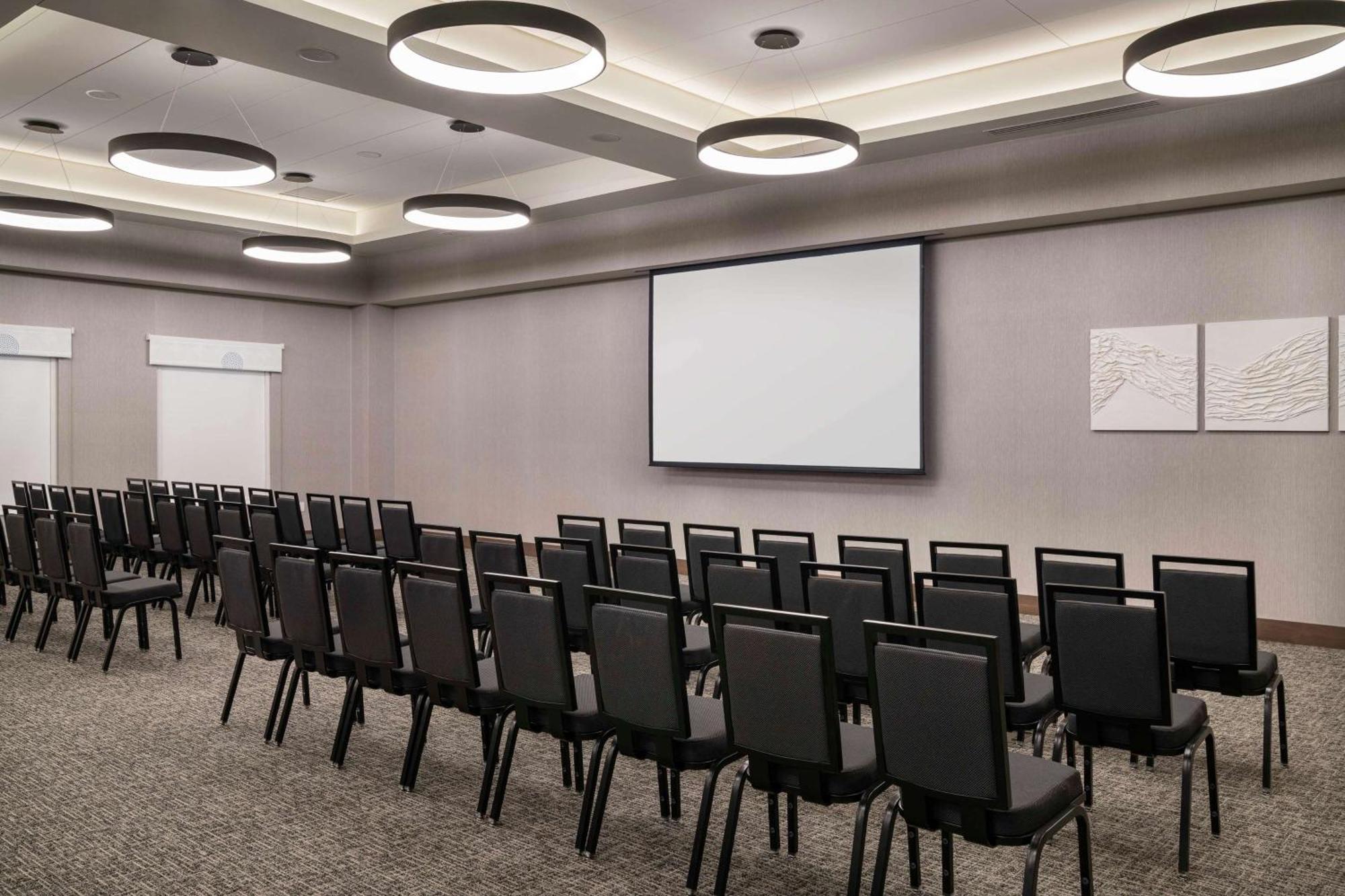 Home2 Suites By Hilton Denver Downtown Convention Center Bagian luar foto