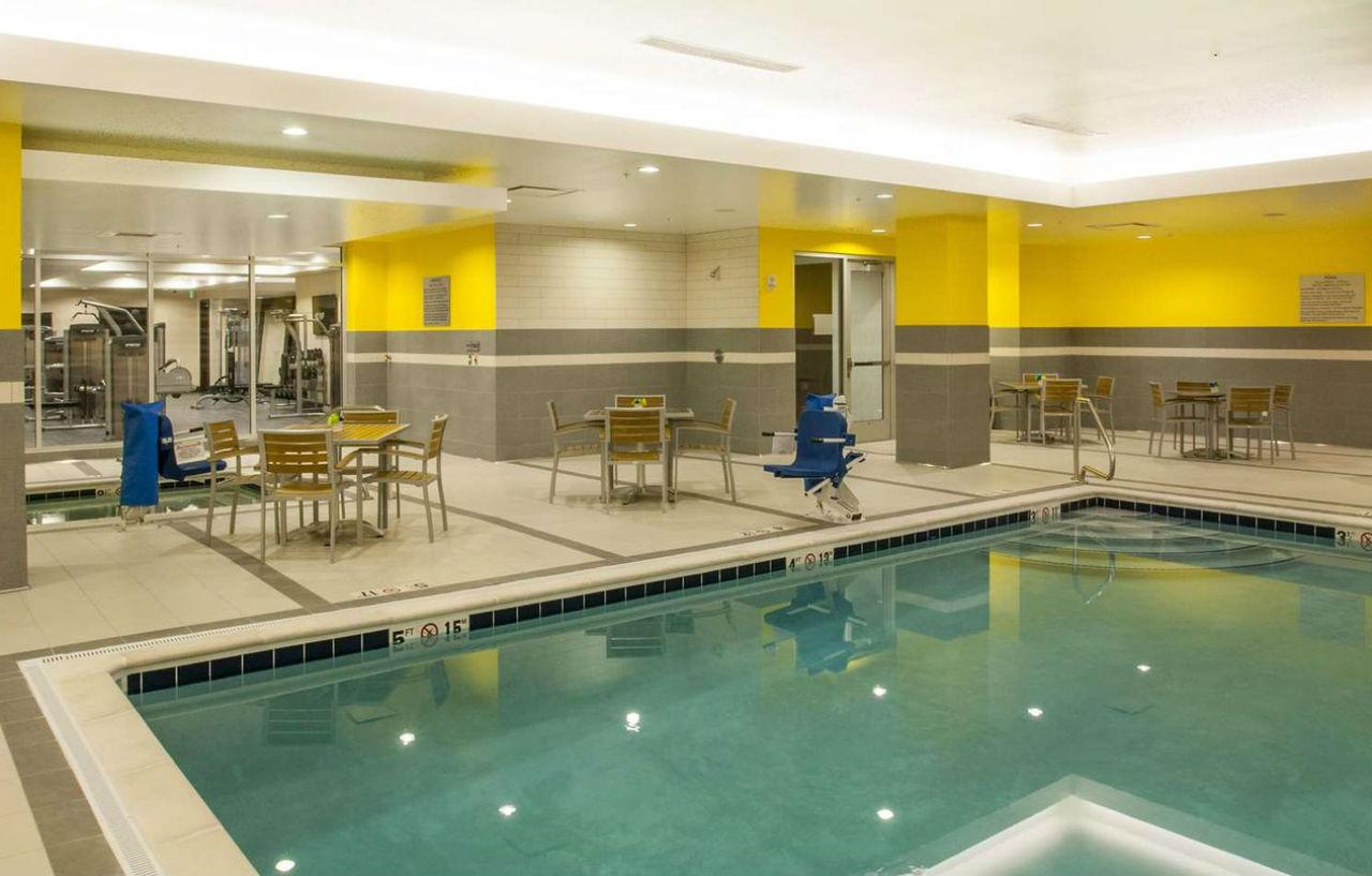 Home2 Suites By Hilton Denver Downtown Convention Center Bagian luar foto